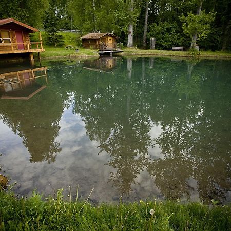 Bowman'S Bearcreek Lodge Hope Exterior photo
